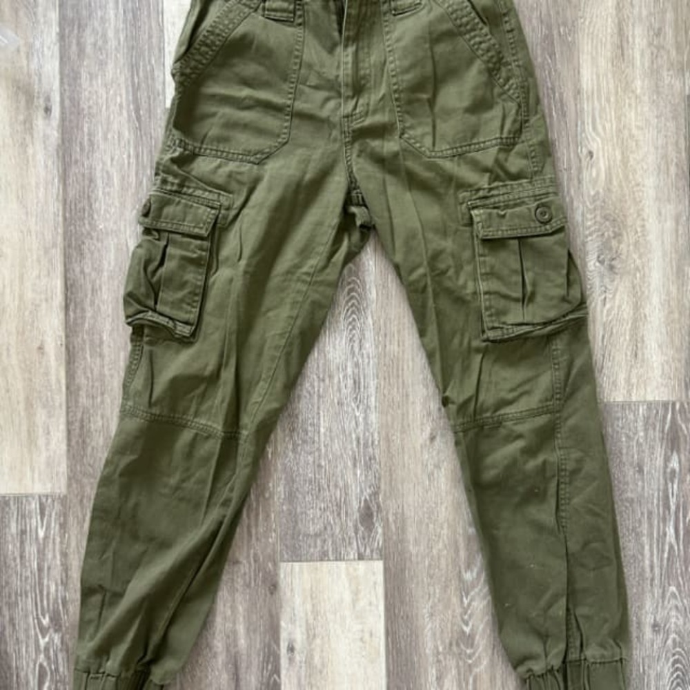 Forever 21 Olive Green Pants